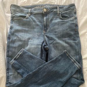 LIKE NEW AE NEXT LEVEL STRETCH JEGGING  SZ 16 S